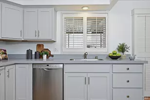 212 Julie Pl, Napa, CA 94558 - Photo 8