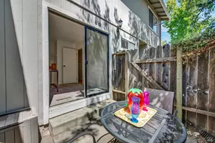 723 Beelard Dr, Vacaville, CA 95687 - Photo 22