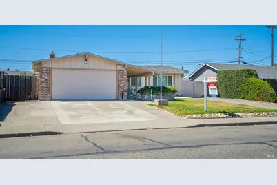 424 Acacia Street, Fairfield, CA 94533 - Photo 1
