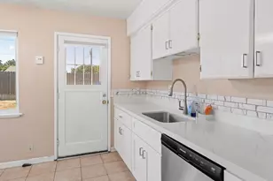 424 Acacia St, Fairfield, CA 94533 - Photo 14