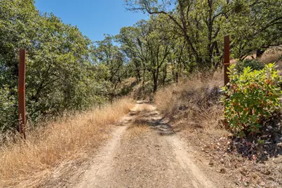 8970 Feliz Creek Drive, Ukiah, CA 95482 - Photo 18