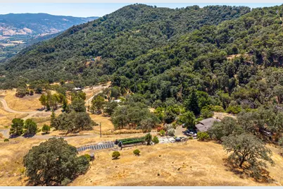 8970 Feliz Creek Drive, Ukiah, CA 95482 - Photo 14