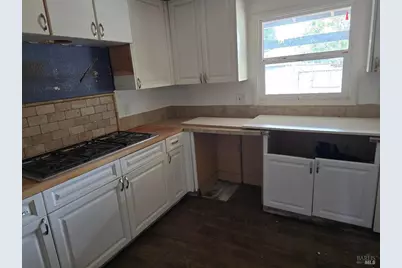 502 Leo Drive, Santa Rosa, CA 95407 - Photo 2