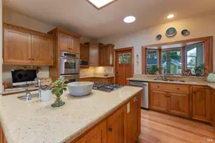 3350 Deerwood Dr, Ukiah, CA 95482 - Photo 10