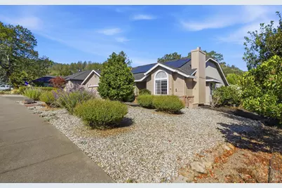 407 Woodley Place, Santa Rosa, CA 95409 - Photo 2