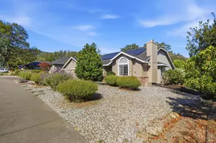 407 Woodley Pl, Santa Rosa, CA 95409 - Photo 2