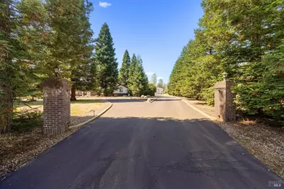 15947 Butterfield Lane, Anderson, CA 96007 - Photo 16