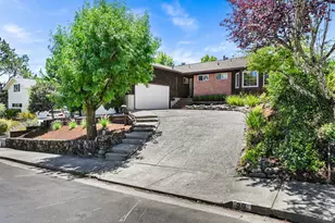 29 Ridgewood Dr, San Rafael, CA 94901 - Photo 2
