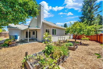 1034 Hickory Avenue, Fairfield, CA 94533 - Photo 36