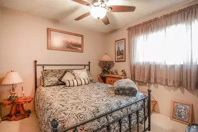 301 Ponderosa Drive, Vacaville, CA 95687 - Photo 12