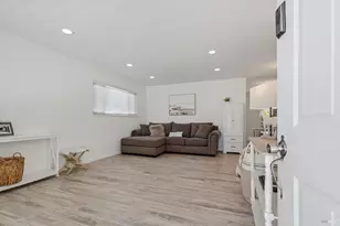 34 Lassen Ln, Novato, CA 94947 - Photo 6
