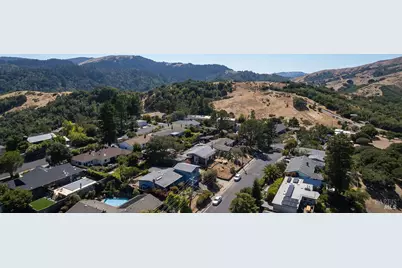 26 Manor View Drive, Fairfax, CA 94930 - Photo 32
