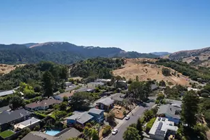 26 Manor View Dr, Fairfax, CA 94930 - Photo 32