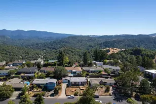 26 Manor View Dr, Fairfax, CA 94930 - Photo 30