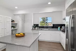 26 Manor View Dr, Fairfax, CA 94930 - Photo 4