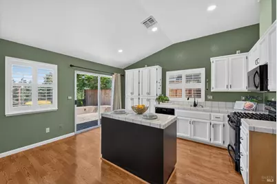 1633 Highland Circle, Fairfield, CA 94534 - Photo 18