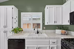 1633 Highland Cir, Fairfield, CA 94534 - Photo 22
