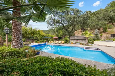 37 Carnoustie Drive, Novato, CA 94949 - Photo 18