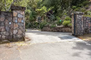 37 Carnoustie Dr, Novato, CA 94949 - Photo 2