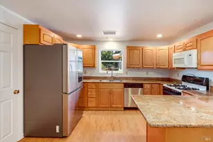 303 Ashlar Dr, Napa, CA 94558 - Photo 36