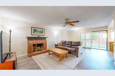 1702 Capistrano Drive, Petaluma, CA 94954 - Photo 20