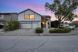 1702 Capistrano Dr, Petaluma, CA 94954 - Photo 2