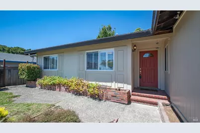 31 Briarwood Drive, San Rafael, CA 94901 - Photo 2