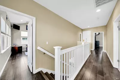 718 West K Street, Benicia, CA 94510 - Photo 24