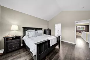 718 W K St, Benicia, CA 94510 - Photo 32