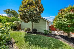 718 W K St, Benicia, CA 94510 - Photo 46