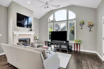 718 West K Street, Benicia, CA 94510 - Photo 10