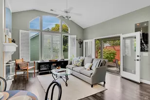 718 W K St, Benicia, CA 94510 - Photo 2