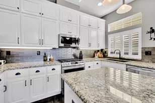 718 W K St, Benicia, CA 94510 - Photo 18