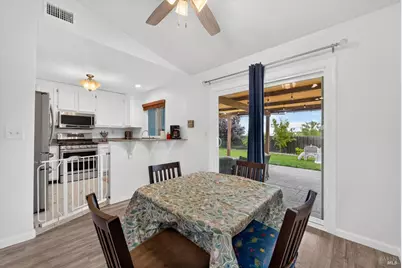 453 Shannon Drive, Vacaville, CA 95688 - Photo 8