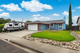 453 Shannon Dr, Vacaville, CA 95688 - Photo 2