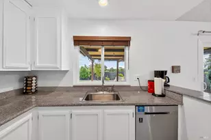 453 Shannon Dr, Vacaville, CA 95688 - Photo 18