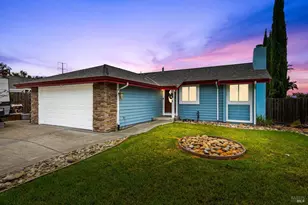 453 Shannon Dr, Vacaville, CA 95688 - Photo 2