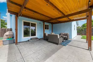 453 Shannon Dr, Vacaville, CA 95688 - Photo 22