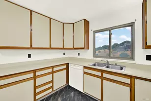 143 Creekview Dr, Vallejo, CA 94591 - Photo 16