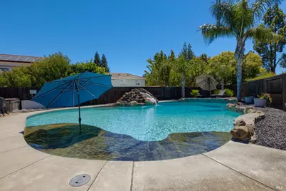 1036 Boone Court, Vacaville, CA 95687 - Photo 2