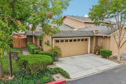 1140 Grove Circle, Benicia, CA 94510 - Photo 2