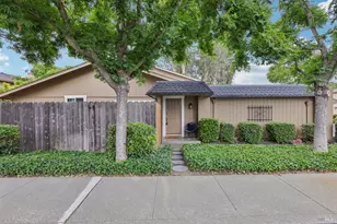 1140 Grove Cir, Benicia, CA 94510 - Photo 4