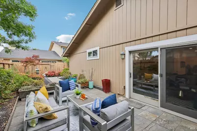 1140 Grove Circle, Benicia, CA 94510 - Photo 26