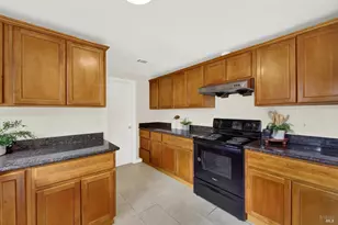 2819 Sundown Cir, Fairfield, CA 94533 - Photo 24