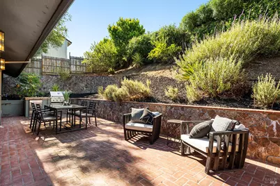1026 Sunset Drive, Healdsburg, CA 95448 - Photo 6
