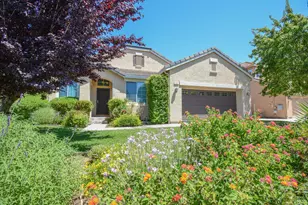 613 Edenderry Dr, Vacaville, CA 95688 - Photo 1