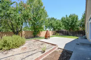 613 Edenderry Dr, Vacaville, CA 95688 - Photo 40