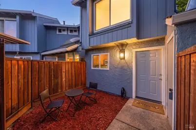 700 Racquet Club Circle, Rohnert Park, CA 94928 - Photo 2