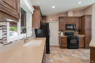 3437 Sol Ln, Ukiah, CA 95482 - Photo 6