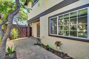 113 Fairoaks Dr, Vacaville, CA 95688 - Photo 48